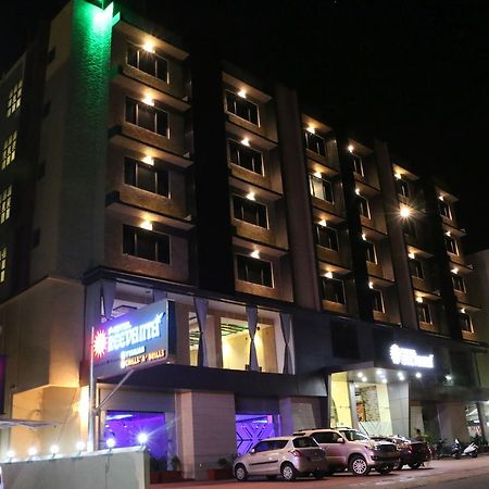 Hotel Reevanta Daman Eksteriør bilde
